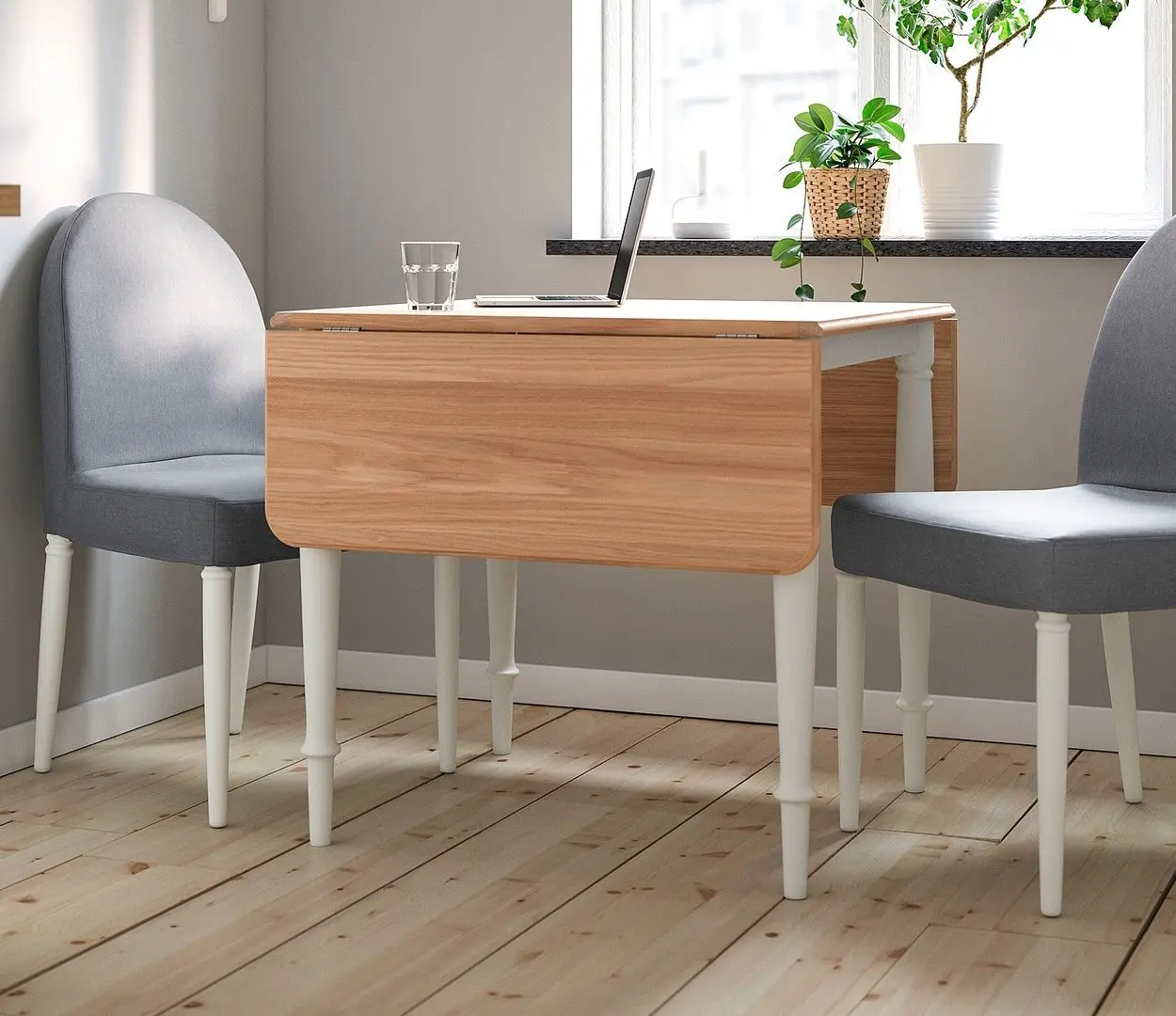 Masa Ikea Danderyd extensibila 74/134x80cm (Furnir stejar/Alb)