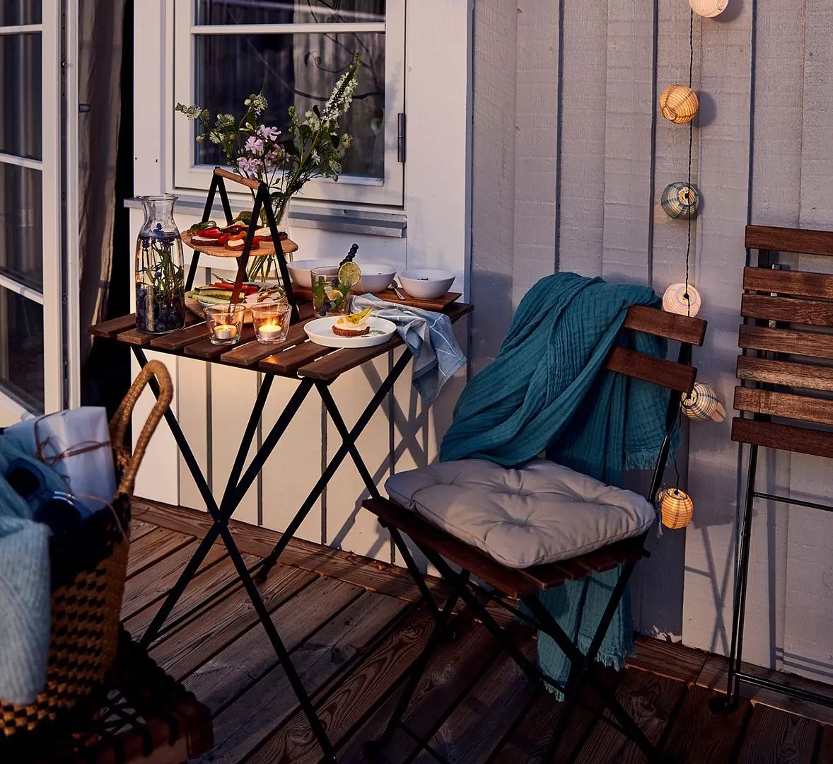 Set mobilier de gradina Ikea Tarno masă+2 scaune (Negru/Maro Deschis Vopsit)