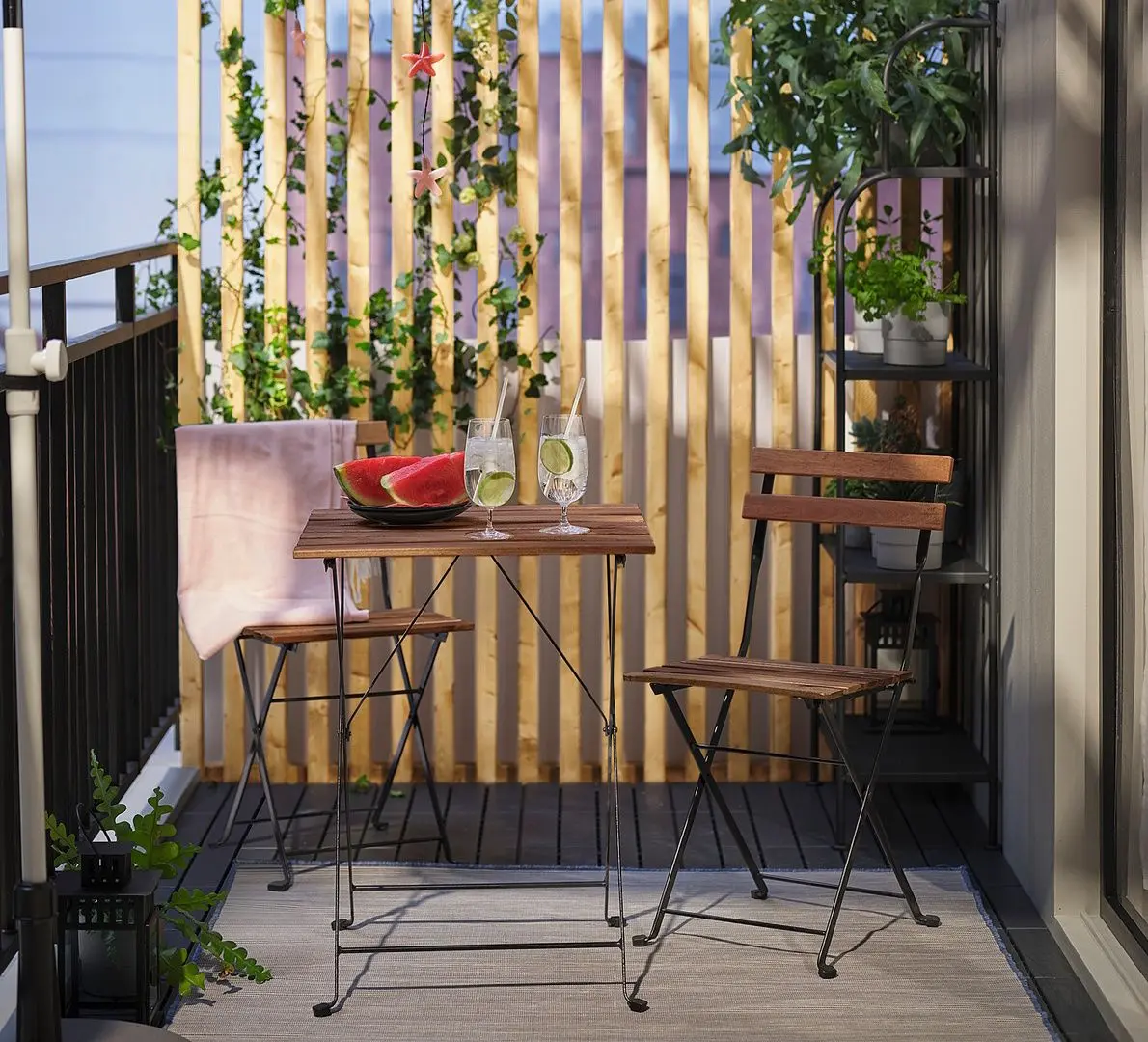 Set mobilier de gradina Ikea Tarno masă+2 scaune (Negru/Maro Deschis Vopsit)