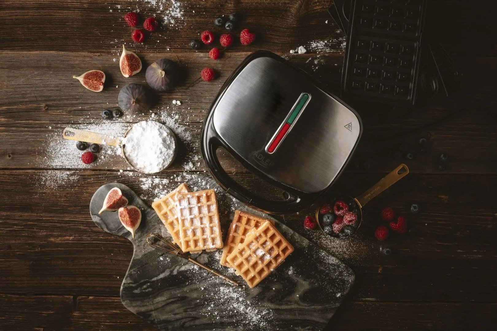 Aparat de facut sadwich-uri 5in1 Adler AD 3040 (Inox/Black)