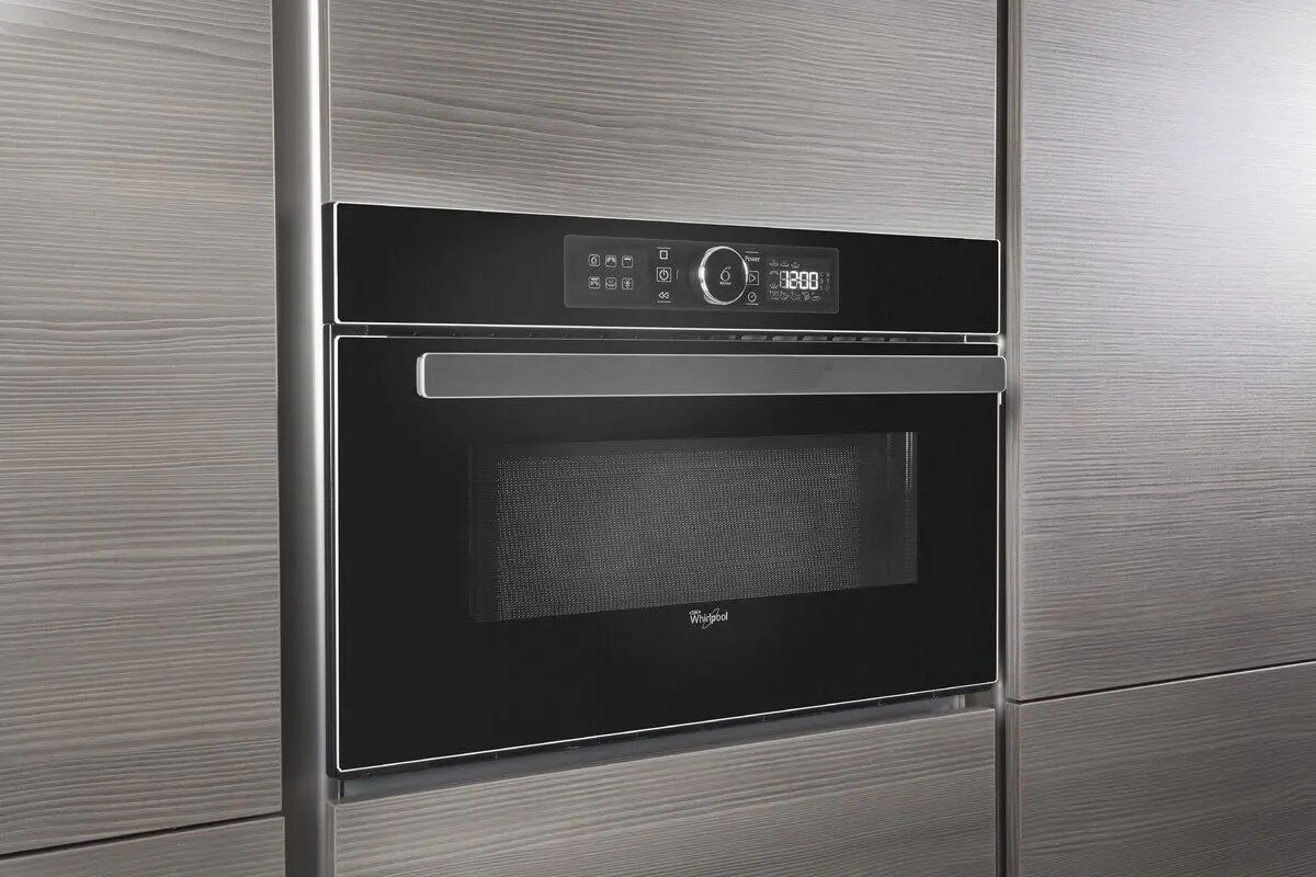 Cuptor cu microunde incorporabil Whirlpool AMW 730 NB (Black)