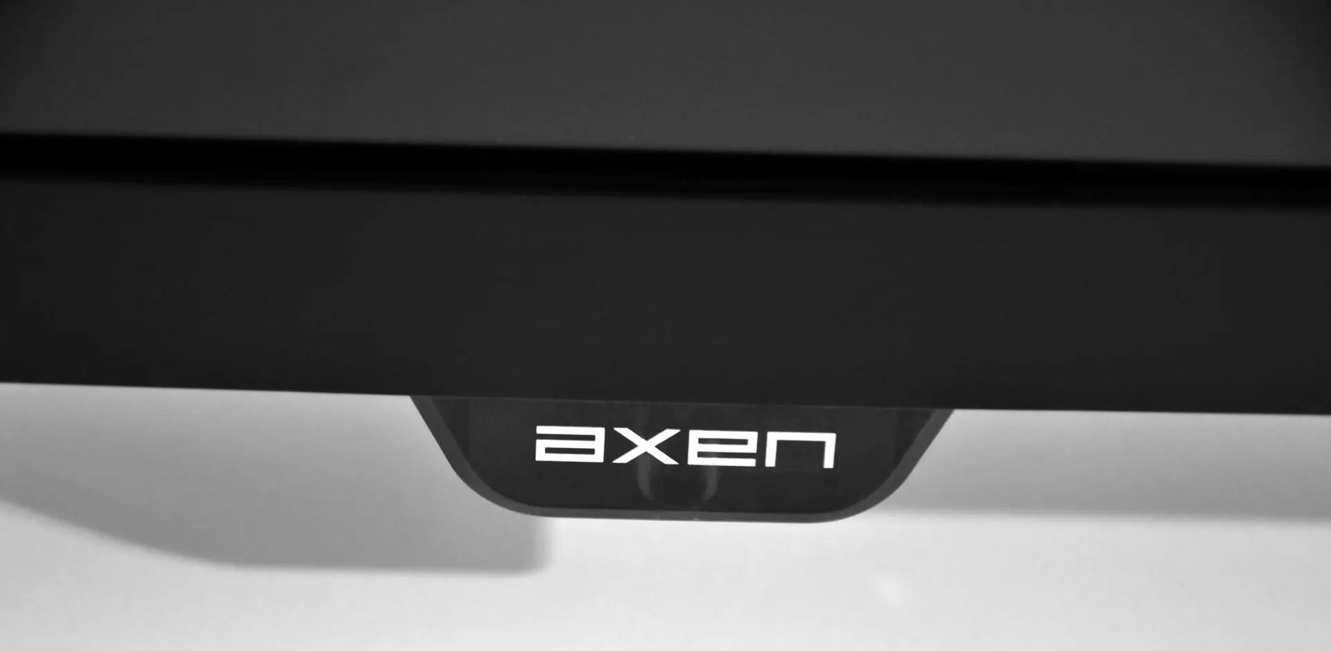 Телевизор Axen 43