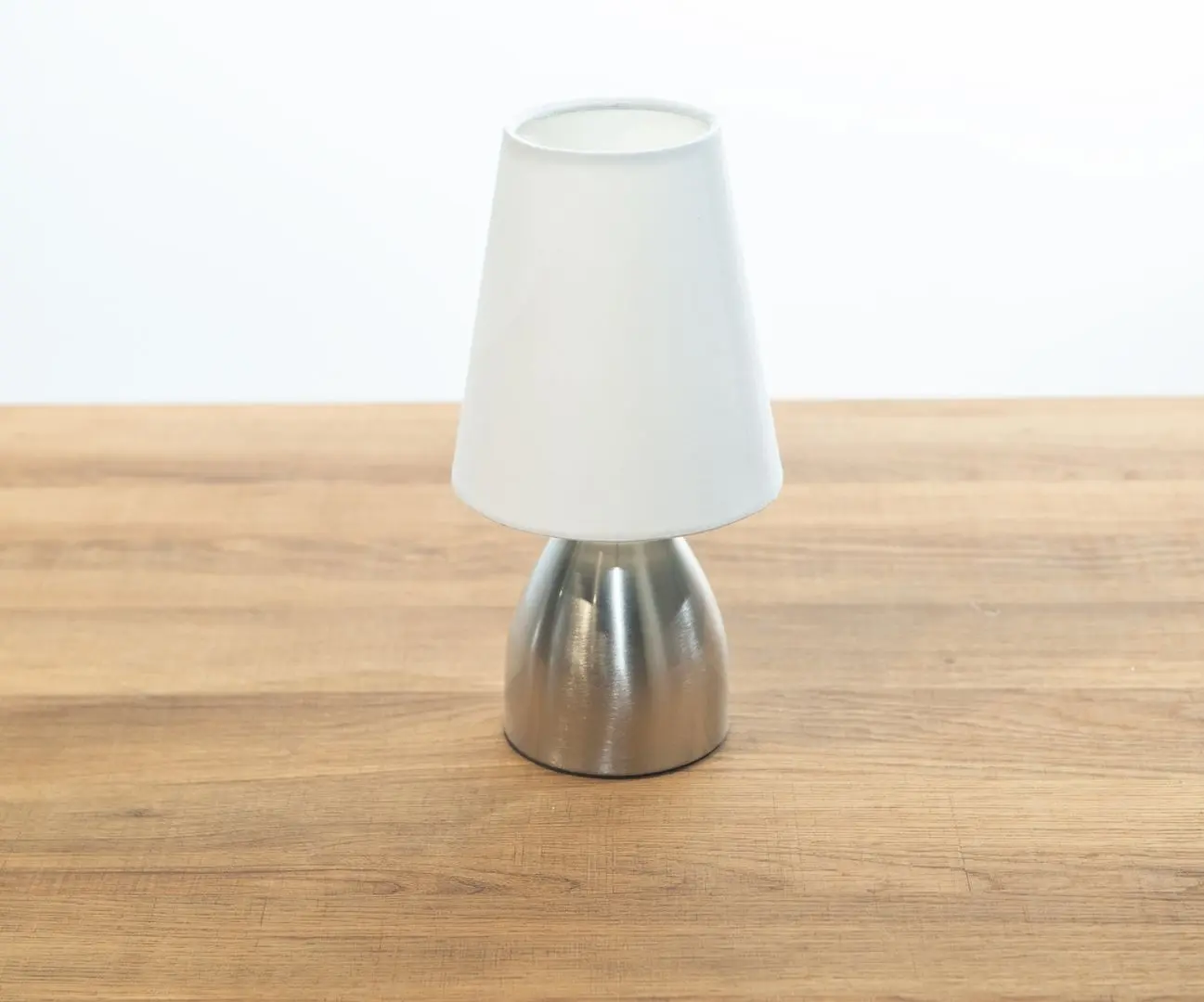 Настольная лампа Lava Y01100040