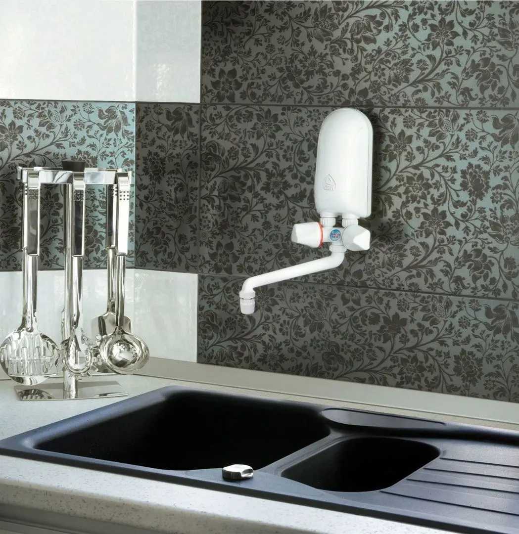 Водонагреватель проточный Dafi POZ03131 (White) - 2