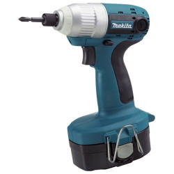 Masina de insurubat cu percutie Makita 6936FDWDE