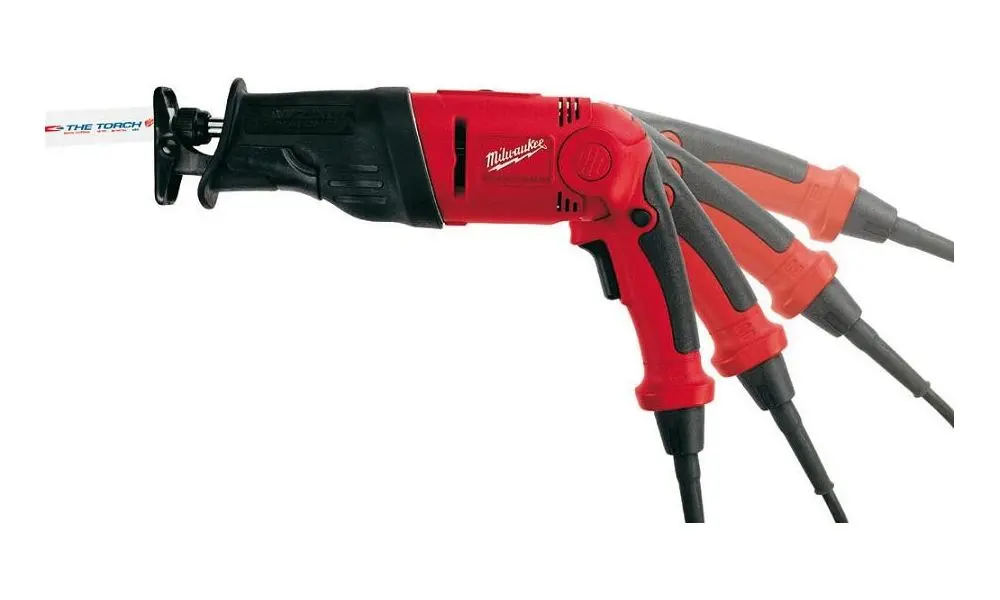 Ferestrau cu sabie Milwaukee SSH 800 QX 