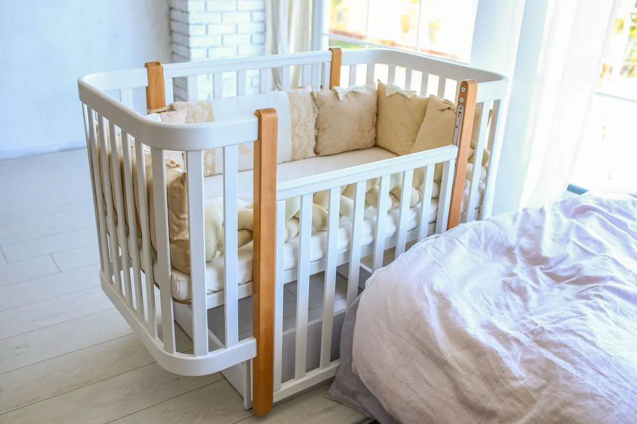 Patuc-transformer Miracolo Putti (White/Wood)