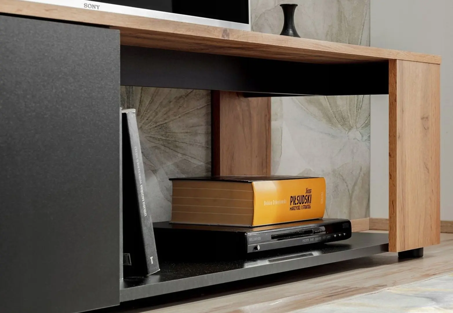 Living ASM Maze II ZWT MZ2 2m (Black Matt/Wotan Oak)