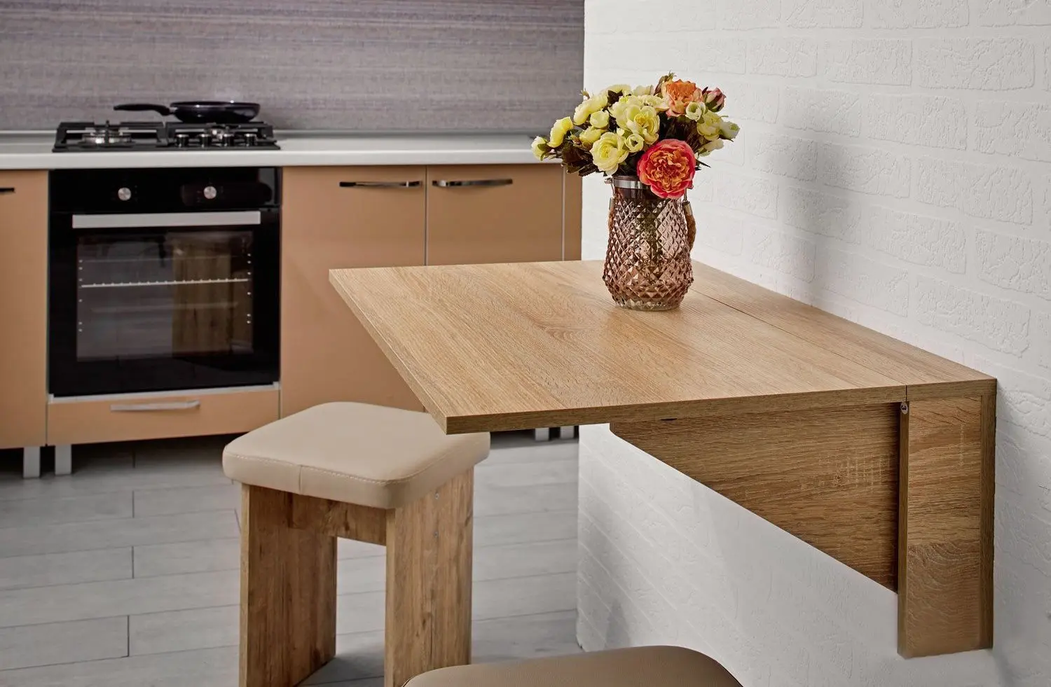 Masa suspendata Ambianta Tina