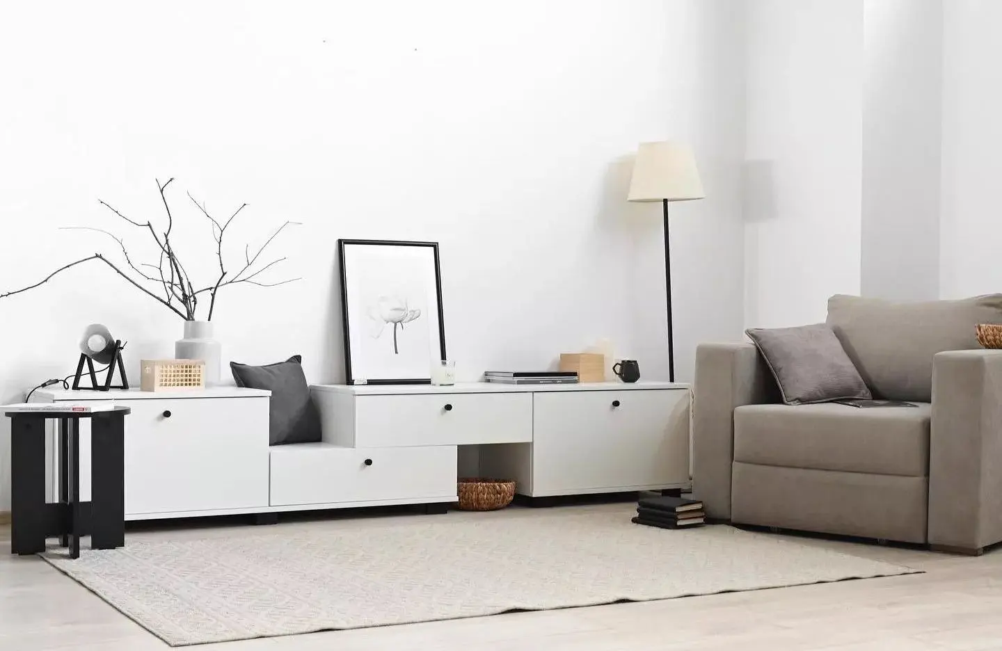 Tumba pentru TV Fabrik Home Domino (Ash White)