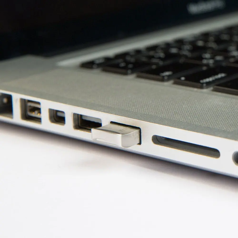 USB flash накопитель Transcend JetFlash 710 3.0 64Gb Silver (TS64GJF710S)