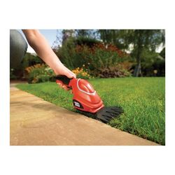 Foarfecă cu acumulator Black&Decker GSL700KIT-QW Thumb