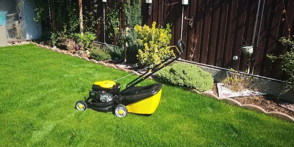 Masina de tuns iarba pe benzina Progarden T400I