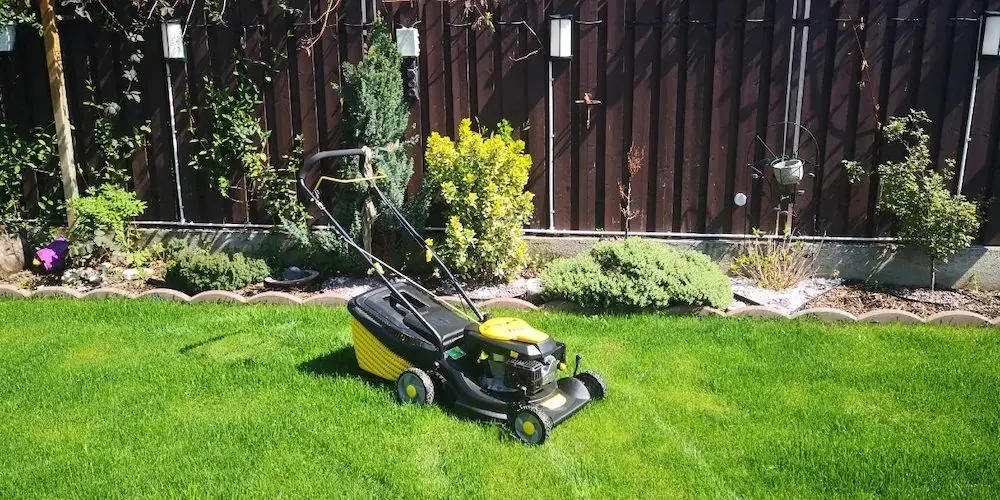 Masina de tuns iarba pe benzina Progarden T400I