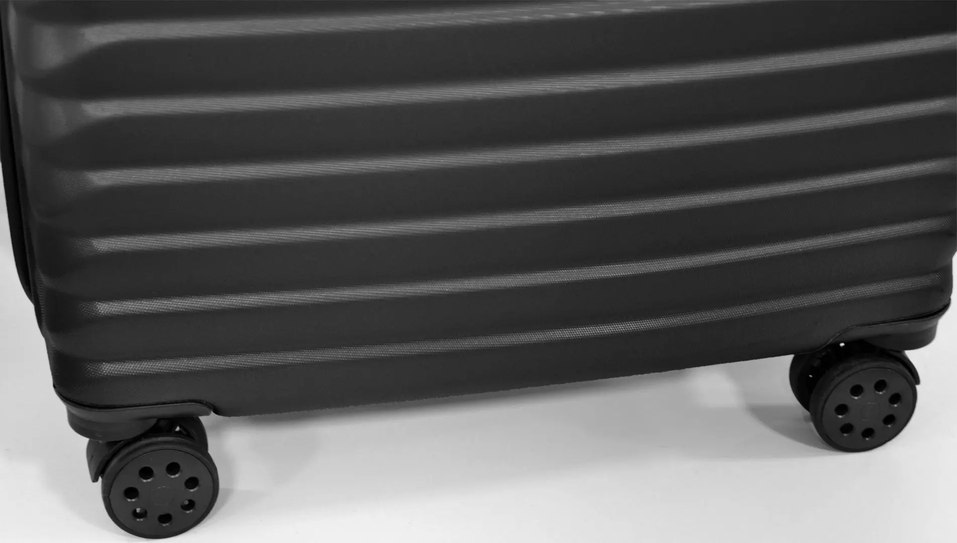 Valiza Francesco Ferellino Estrella M (Black)