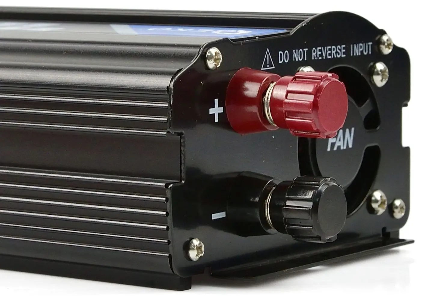 Автомобильный инвертор Geko G17003 (Black)