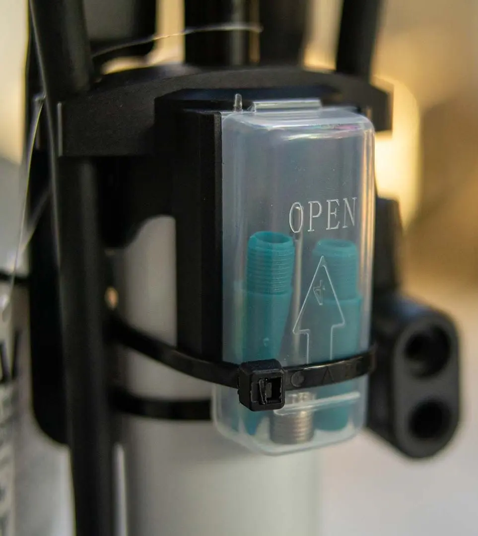 Насос с манометром Total TMPP3811