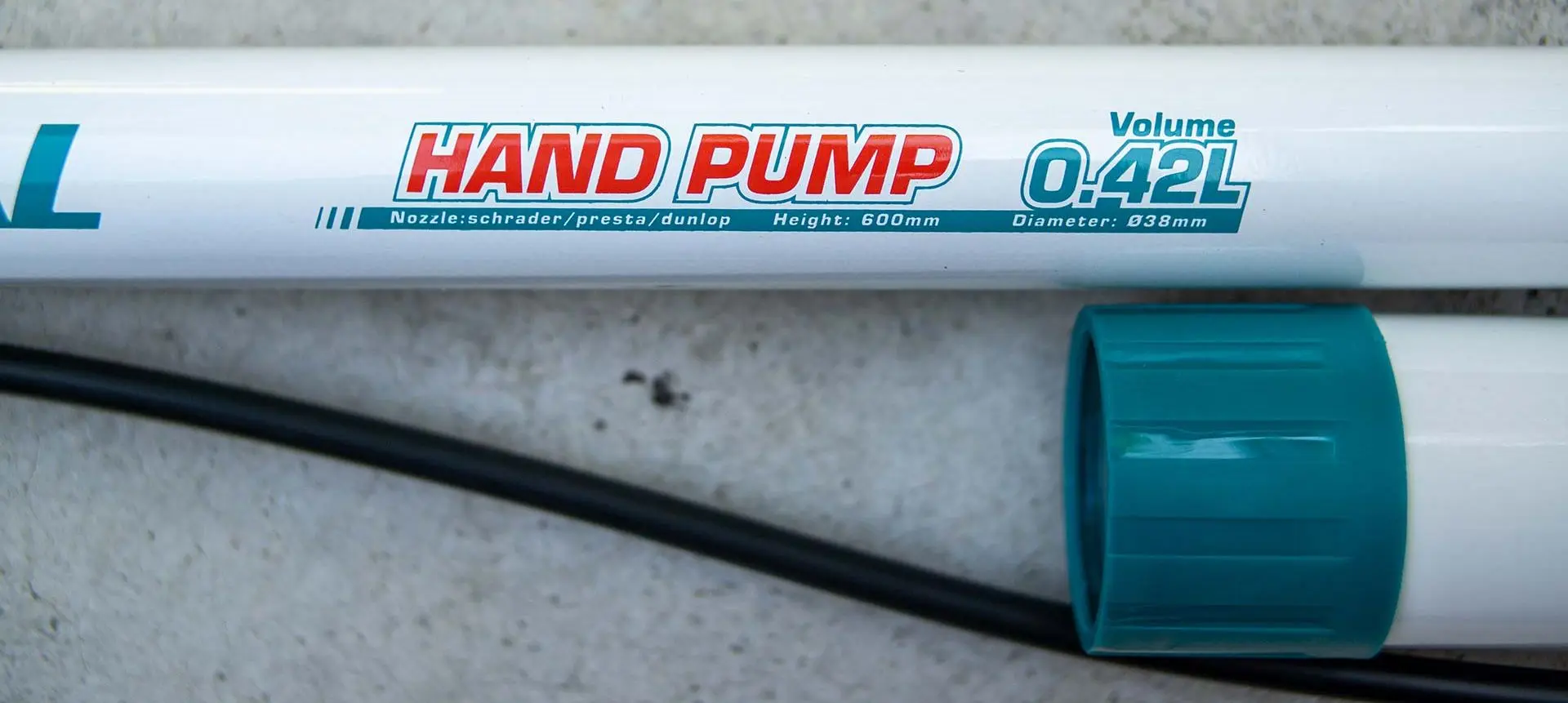 Насос с манометром Total TMPP3811