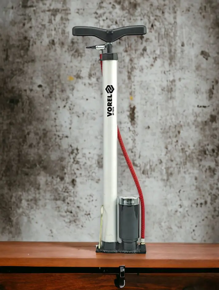 Насос с манометром Vorel 82021