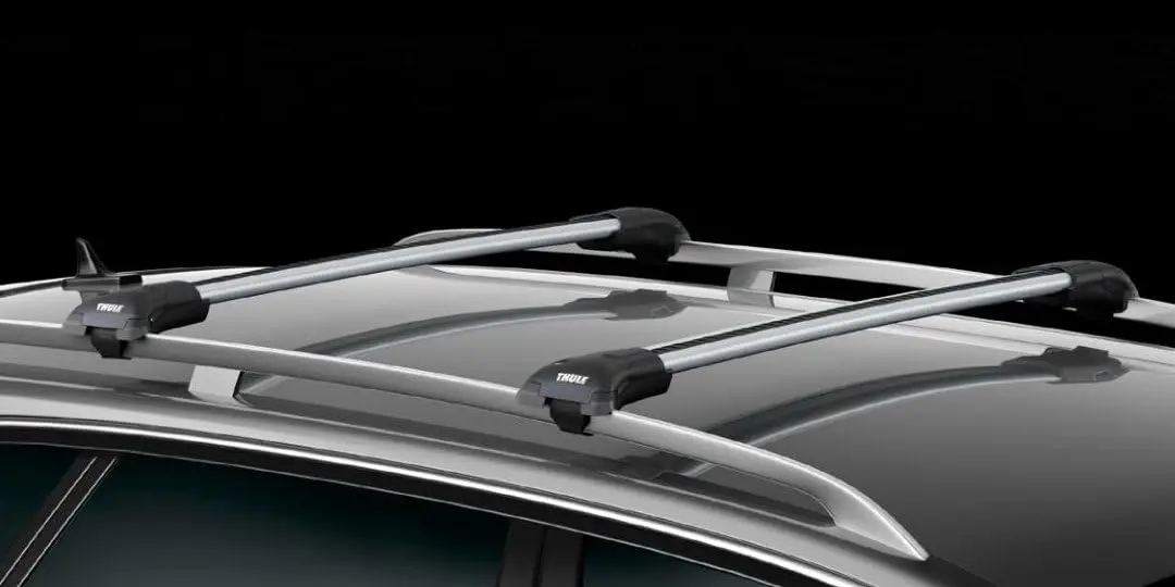 Багажник для авто с гладкой крышей Thule Edge 958100 (Aluminium)