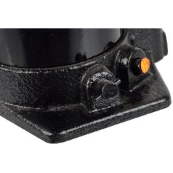 Домкрат гидравлический Geko G01057 Thumb