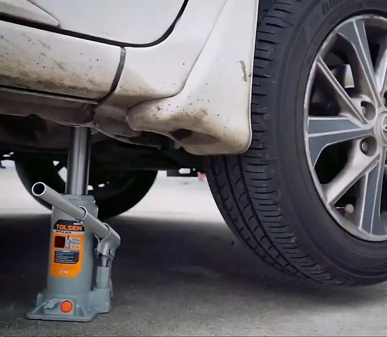 Домкрат гидравлический Tolsen 65425