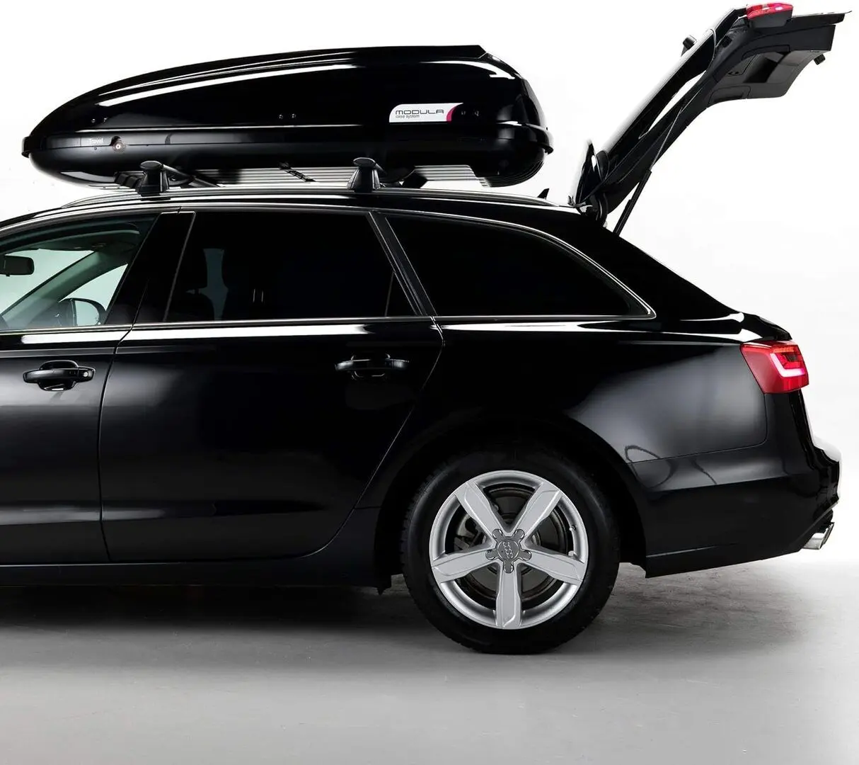 Автомобильный бокс Modula Travel 460 (Glossy Black)