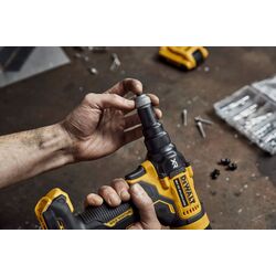Pistol pentru nituit cu acumulator DeWALT DCF403D2GT Set Thumb