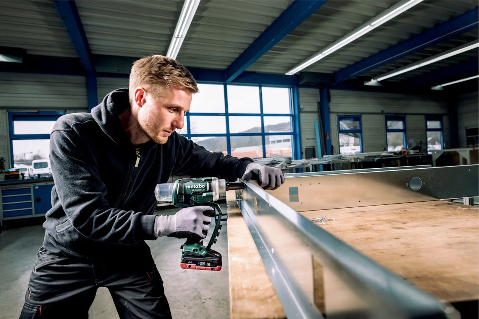 Nutuitor cu acumulator Metabo NP 18 LTX BL 5.0