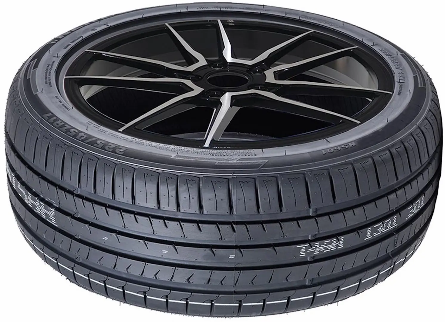 Anvelope Nereus NS601 275/35 R20 102W