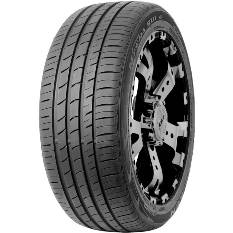 Roadstone N'Fera RU1