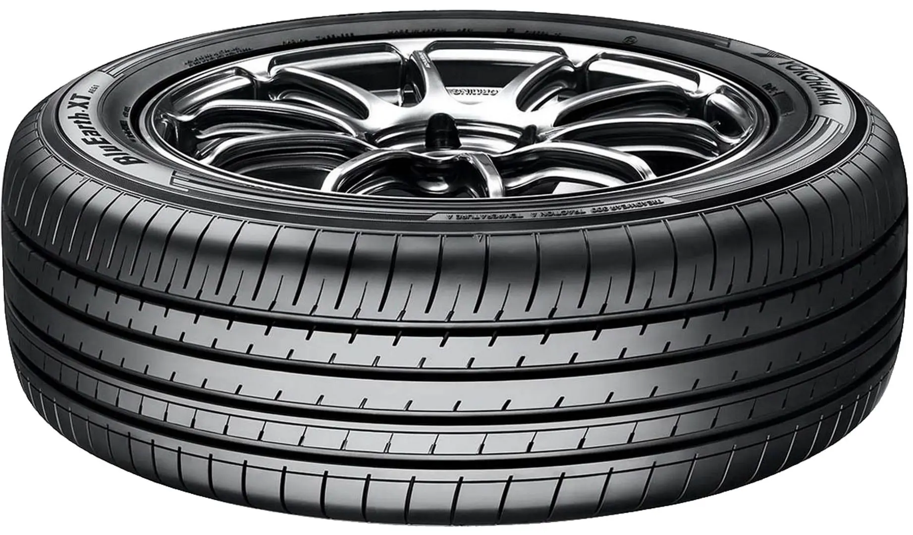 Anvelope Yokohama BluEarth-XT AE61 215/65 R17 99V