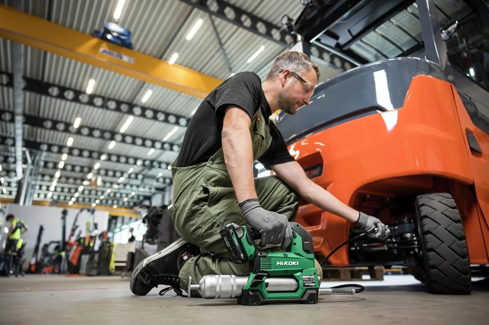 Pistol de gresat cu acumulator Hikoki AL18DAW4Z