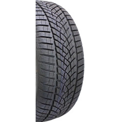 Anvelope Goodyear Ultra Grip Performance+ 235/55 R19 105T XL Thumb