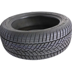Anvelope Goodyear Ultra Grip Performance+ 235/55 R19 105T XL Thumb