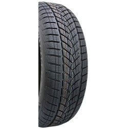Шины Goodyear UltraGrip Ice Suv Gen-1 235/65 R18 110T Thumb
