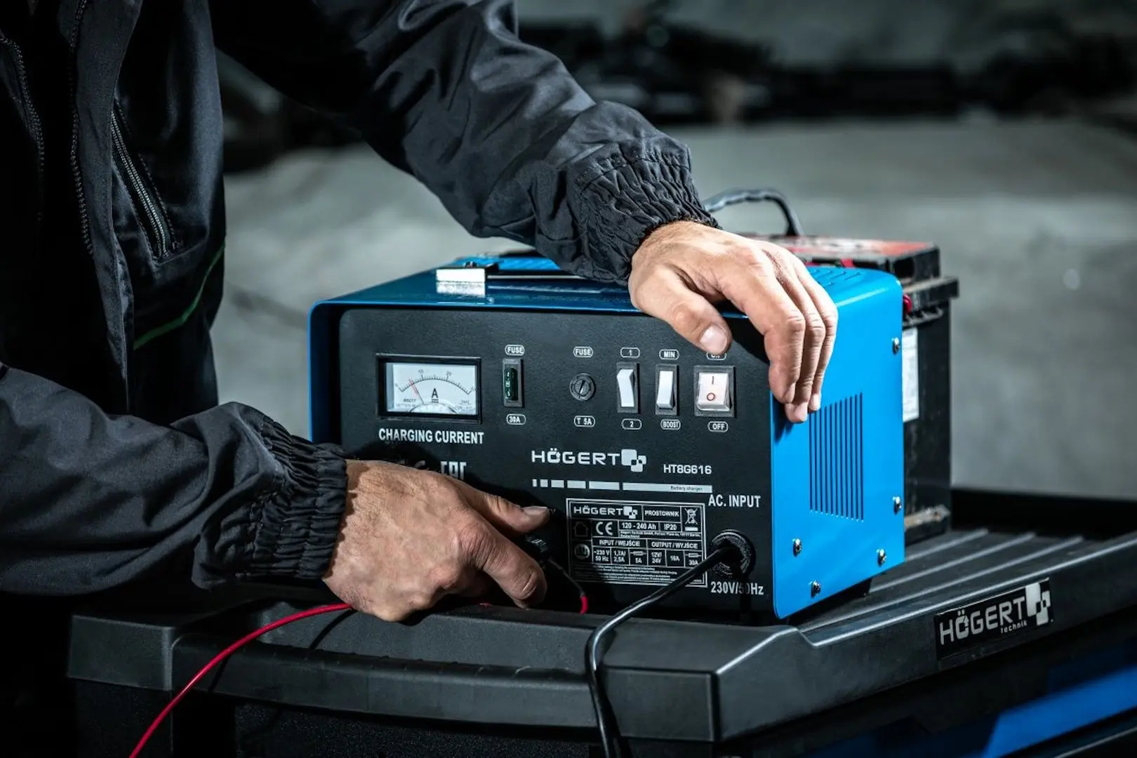 Incarcator Hoegert HT8G616 (Blue)