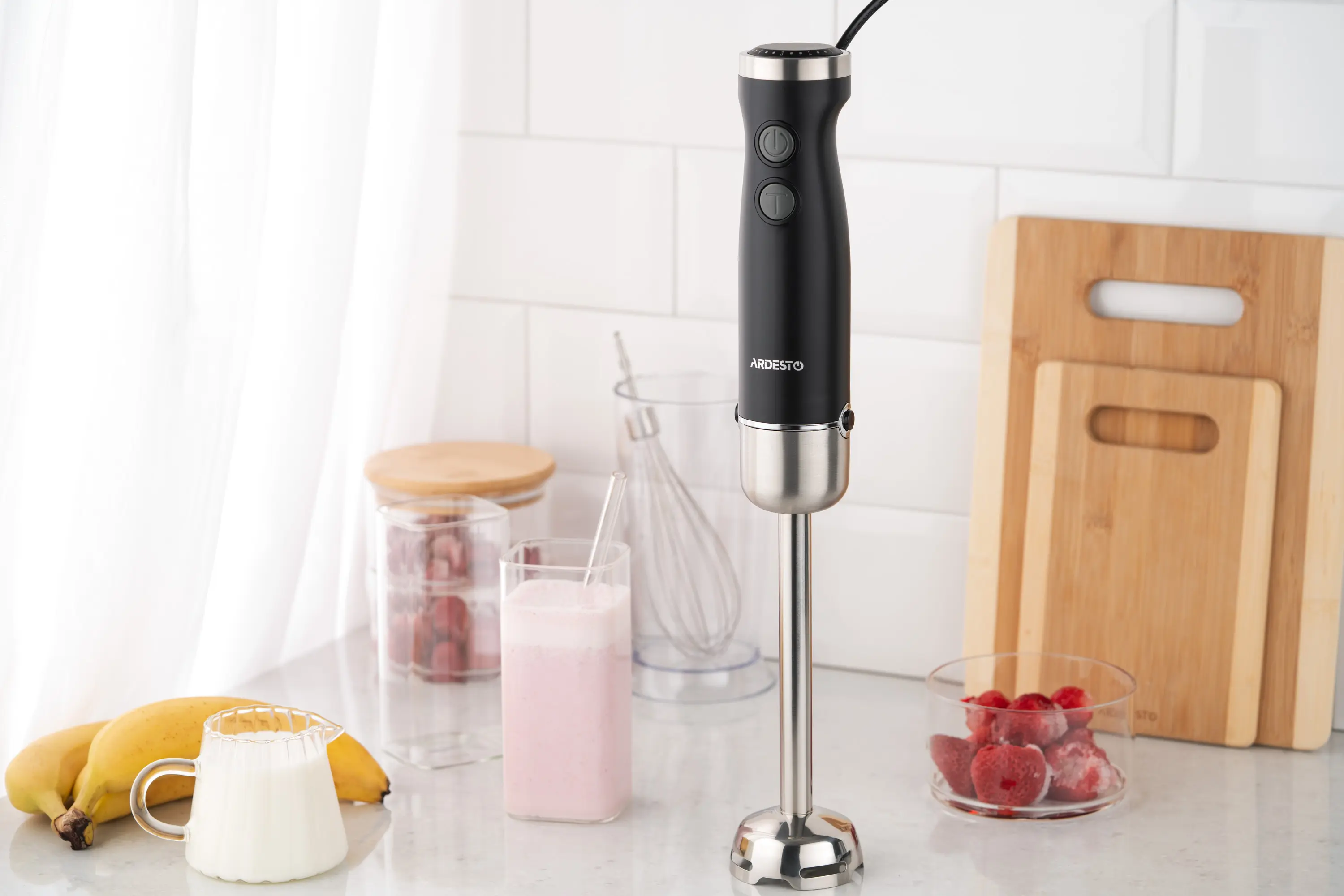 Blender Ardesto HBG-600BWH (Black)