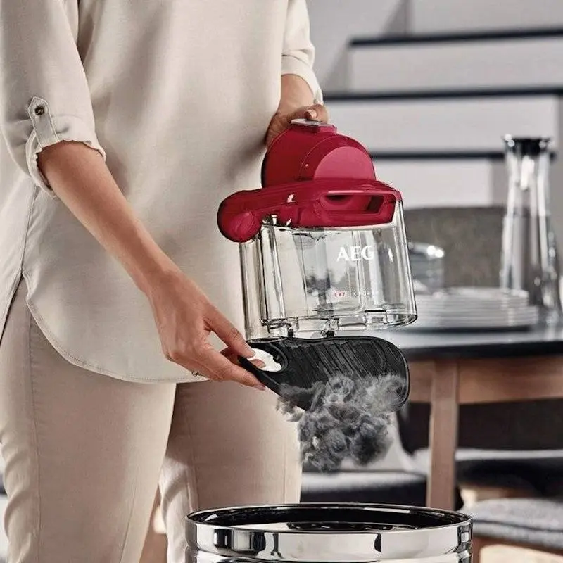 Aspirator AEG LX7-2-CR-A (Red)