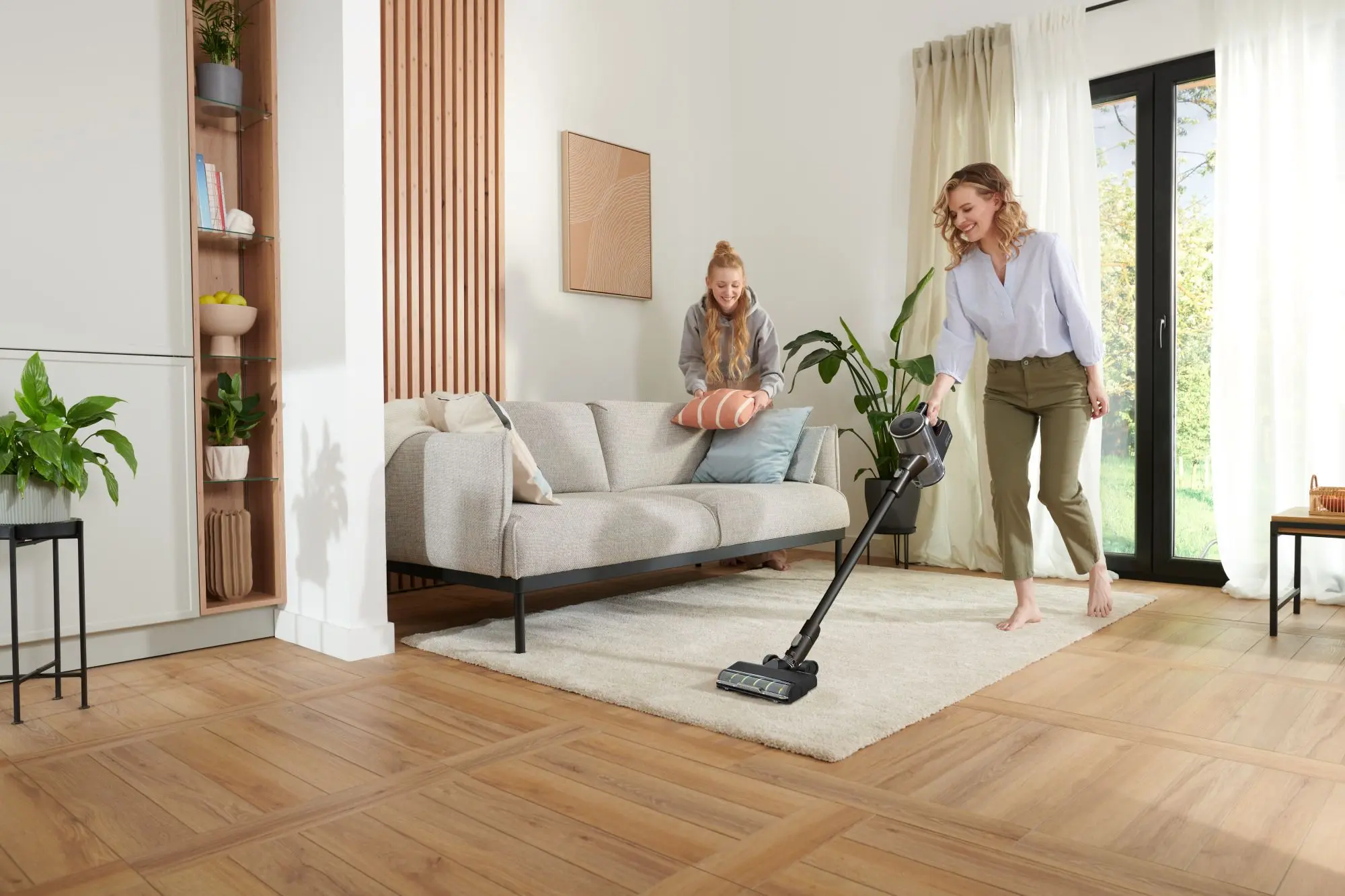 Вертикальный пылесос Amica VM XPro Dark (Black)