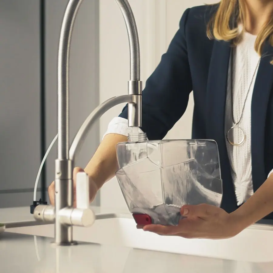 Aspirator cu spalare Bissell SpotClean Pro 1558N (Red/Titanium)