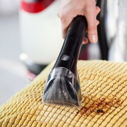 Вертикальный пылесос Bissell ProHeat 2X Revolution 1858N (Red/Titanium) Thumb