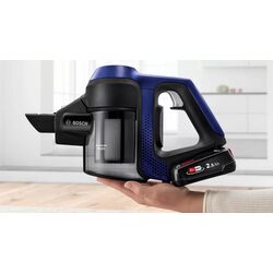 Вертикальный пылесос Bosch BBS611MAT (Black/Blue) Thumb