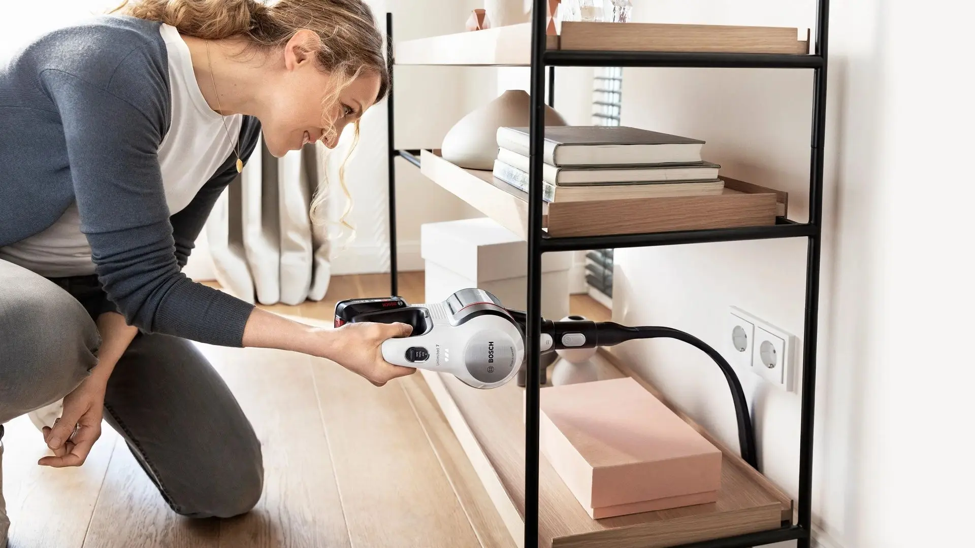 Вертикальный пылесос Bosch Unlimited 7 BCS711XXL (White)