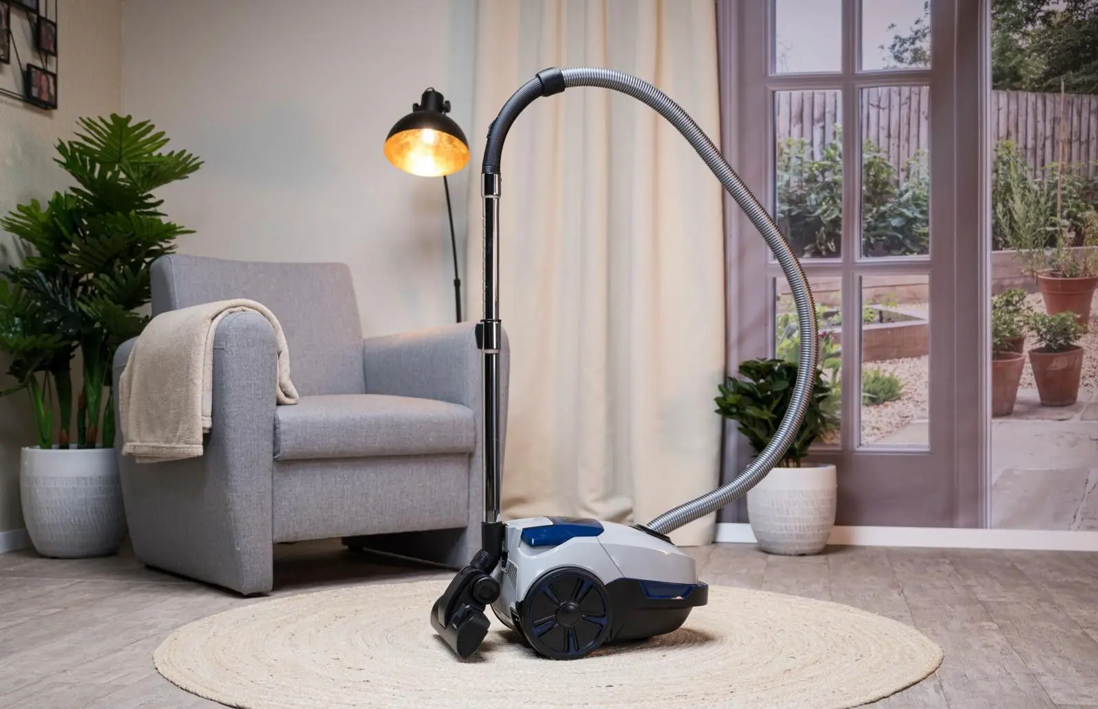 Aspirator Dirt Devil DD2002 (White/Blue)