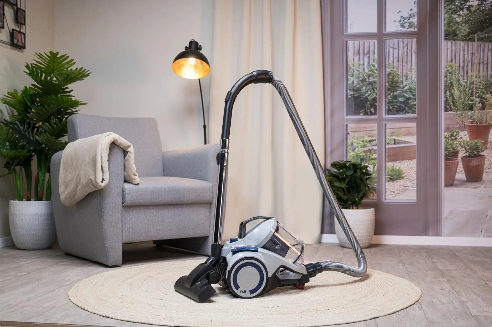 Aspirator Dirt Devil DD2504 (White/Blue)