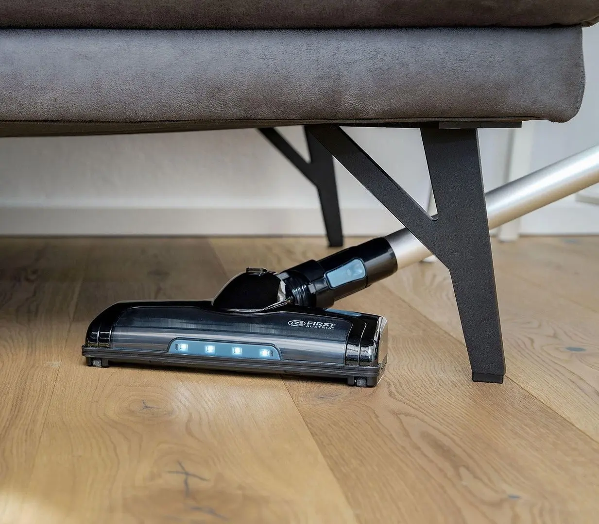Вертикальный пылесос First FA-5541-4-BL (Black/Blue)