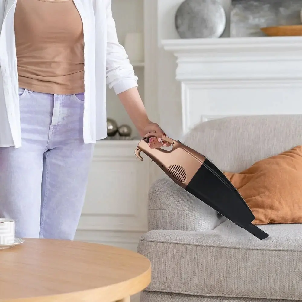 Вертикальный пылесос 2в1 GoldMaster Marifet GM7581 (Black/Bronze)