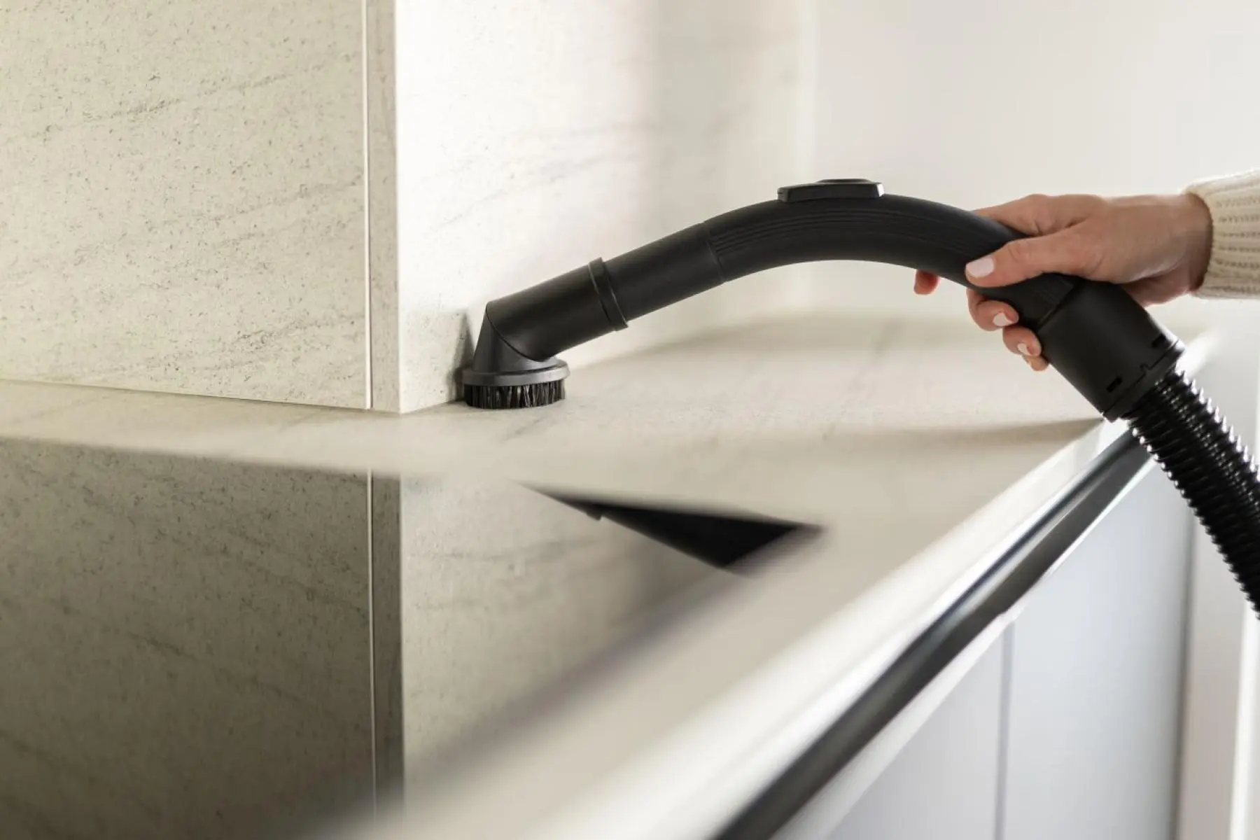 Пылесос Gorenje VCE08GAPGOCY (Brown/Black)