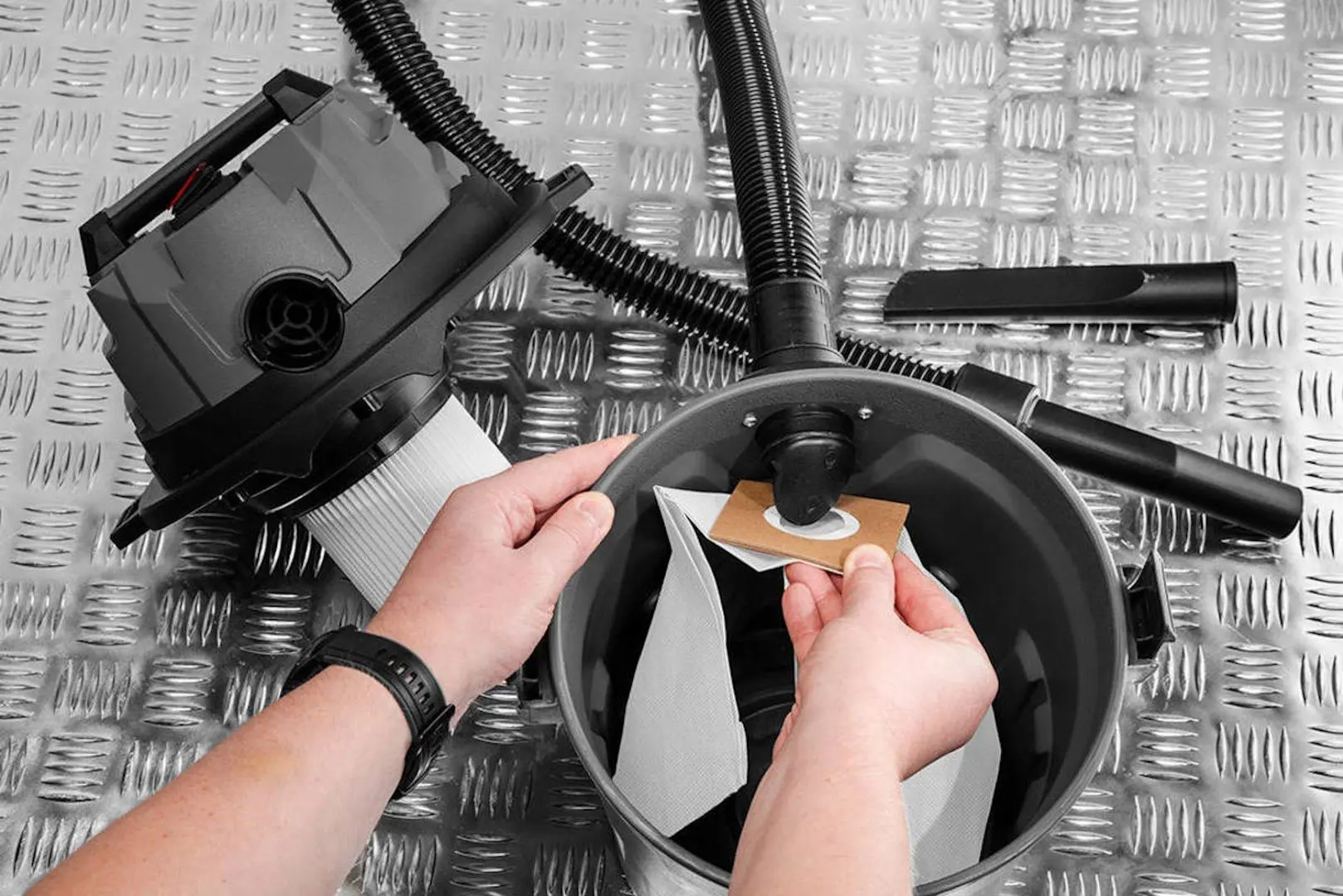 Aspirator Graphite 58GE133 (Grey/Black)